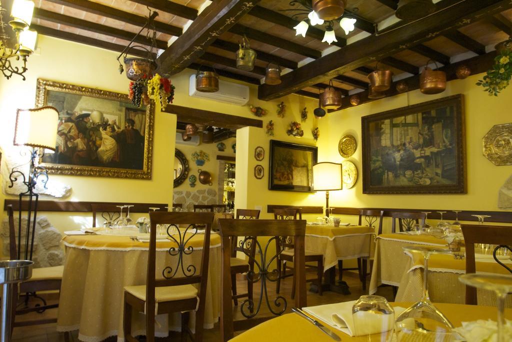 Torre Sangiovanni Albergo E Ristorante Da Rosary Todi Exterior foto